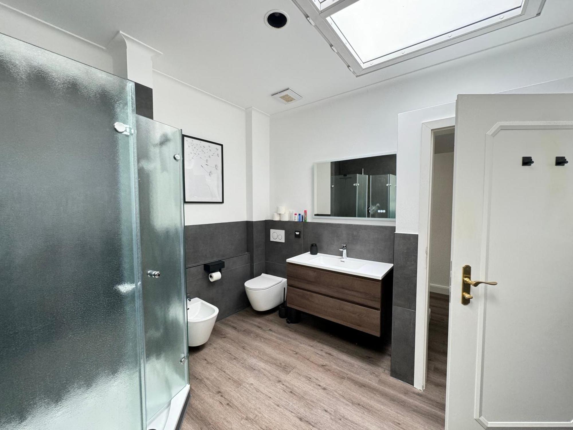 220 Qm Penthouse Wohnung Mit Fahrstuhl - Ohne Spa MHG Kültér fotó
